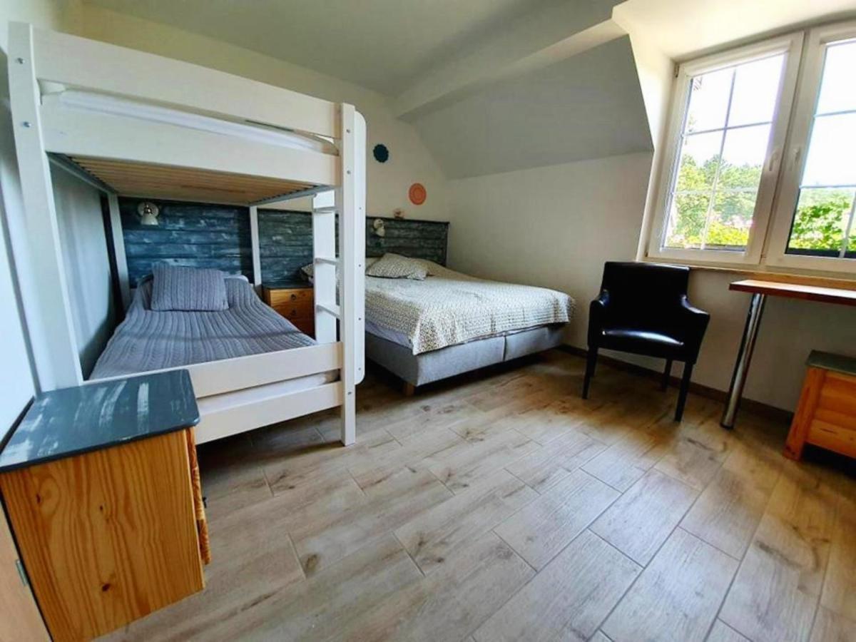 Dworek Akacja Uslugi Hotelarskie Janowiec Esterno foto