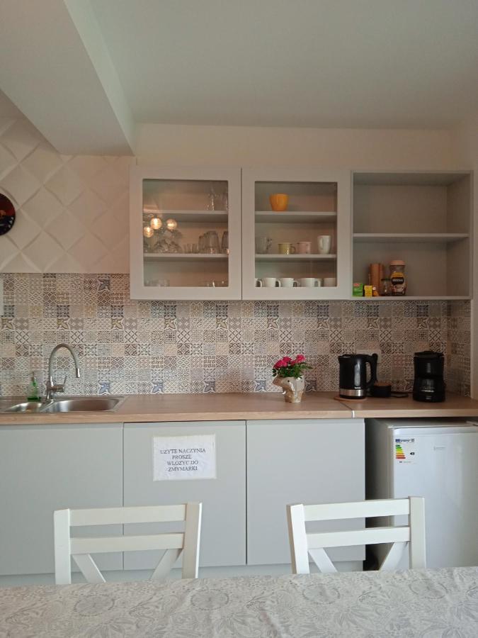 Dworek Akacja Uslugi Hotelarskie Janowiec Esterno foto