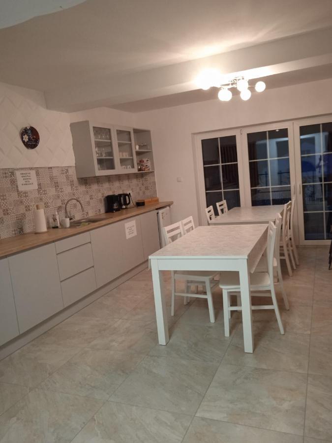 Dworek Akacja Uslugi Hotelarskie Janowiec Esterno foto