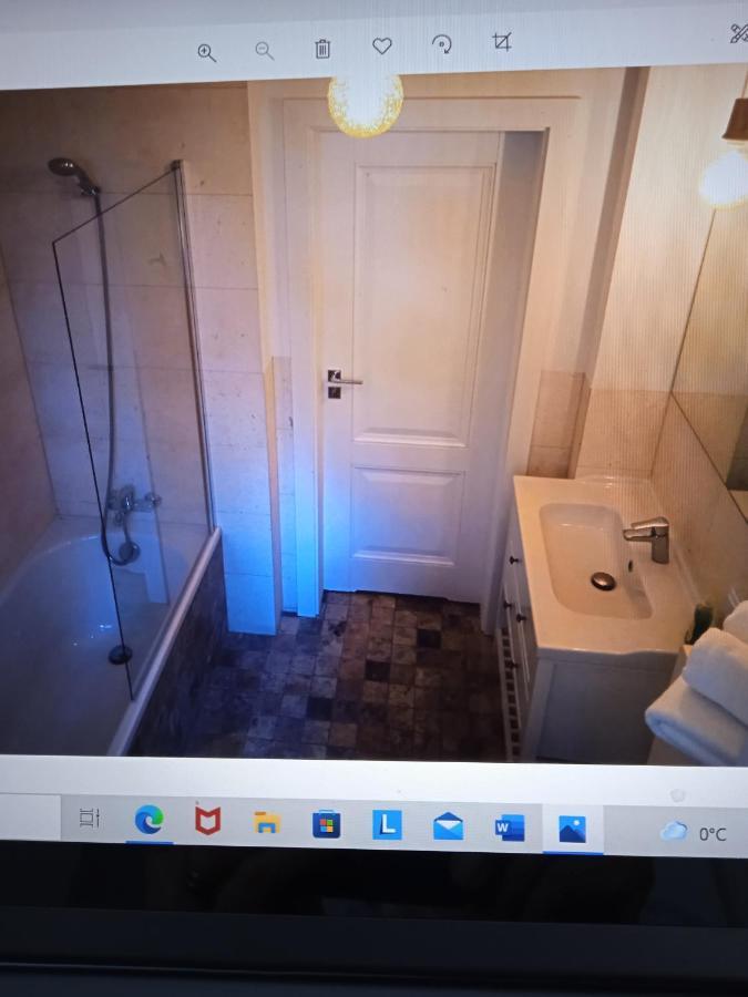 Dworek Akacja Uslugi Hotelarskie Janowiec Esterno foto